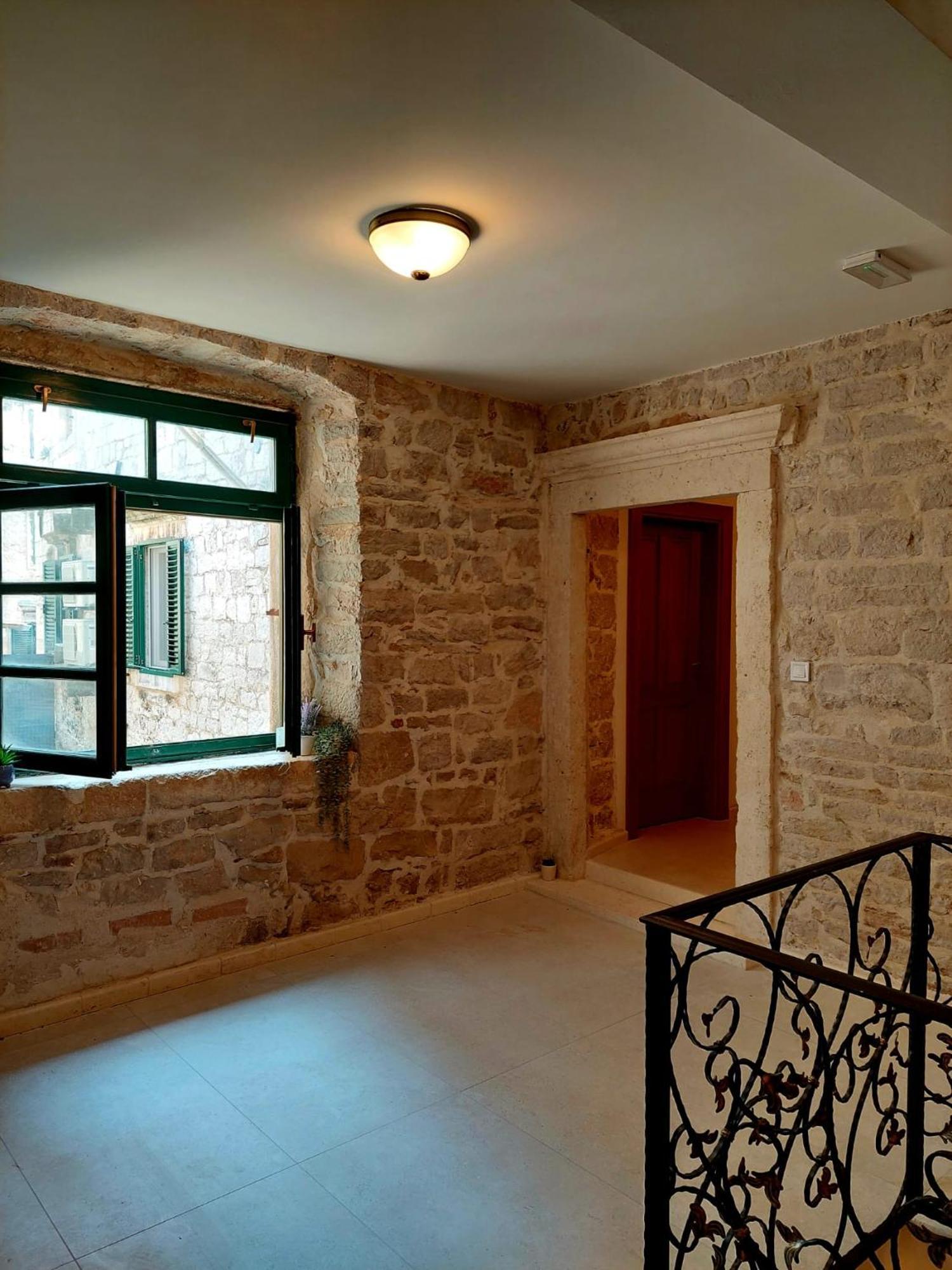 Central Palace Apartment شيبينيك المظهر الخارجي الصورة